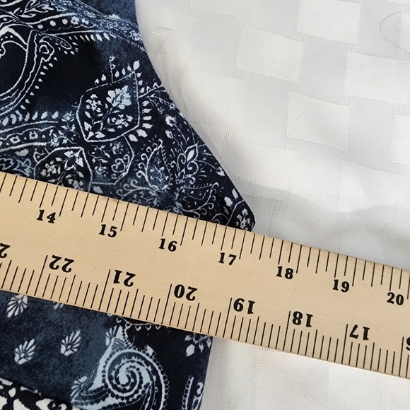 No Boundaries Women's 2pc. Blue Halter Top & Skirt Size XL NWT - Picture 6 of 7